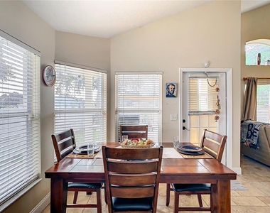 6602 Imperial Oak Lane - Photo Thumbnail 23