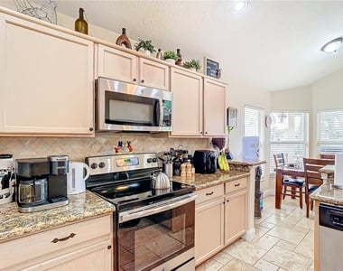 6602 Imperial Oak Lane - Photo Thumbnail 30