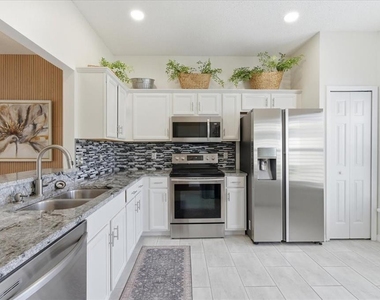 2937 Cedar Glen Place - Photo Thumbnail 8