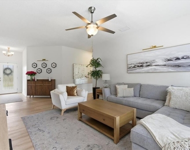 2937 Cedar Glen Place - Photo Thumbnail 4