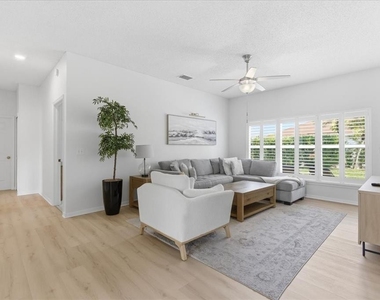 2937 Cedar Glen Place - Photo Thumbnail 2