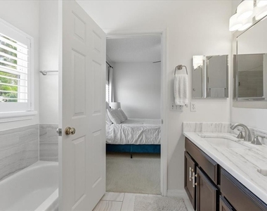 2937 Cedar Glen Place - Photo Thumbnail 14
