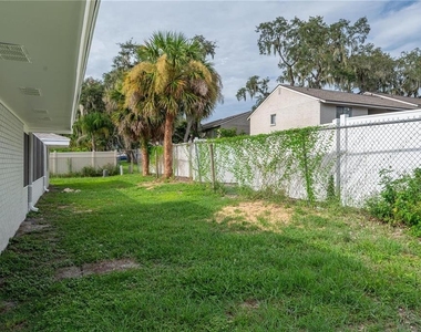 407 Princess Place - Photo Thumbnail 30