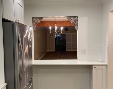 2025 Sylvester Road - Photo Thumbnail 8