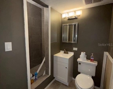 914 Sw 8th Avenue - Photo Thumbnail 2