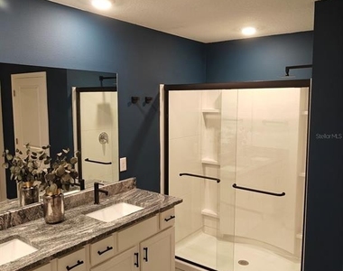 24596 Nw 23rd Lane - Photo Thumbnail 9