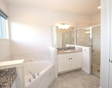 109 Huntington Place - Photo Thumbnail 36