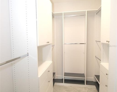109 Huntington Place - Photo Thumbnail 34