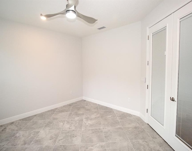 109 Huntington Place - Photo Thumbnail 15