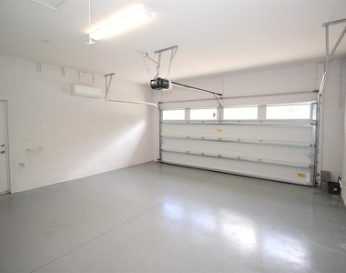 109 Huntington Place - Photo Thumbnail 50