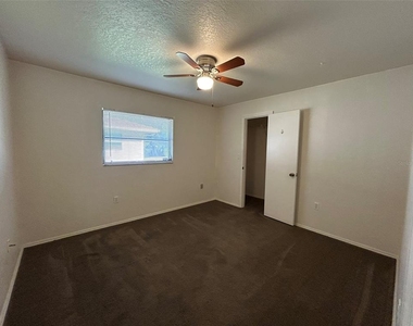 20408 Andover Avenue - Photo Thumbnail 14