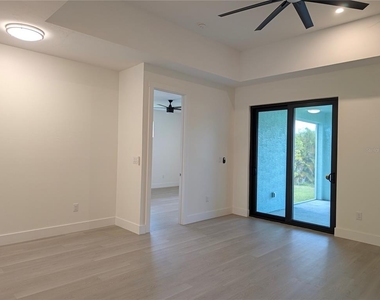 174 Madrid Boulevard - Photo Thumbnail 8