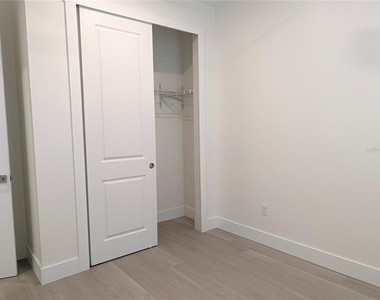 174 Madrid Boulevard - Photo Thumbnail 19