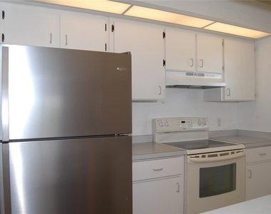 1512 Rio De Janeiro Avenue - Photo Thumbnail 8