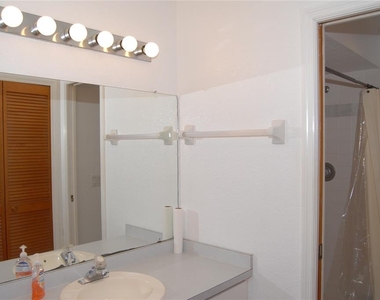 1512 Rio De Janeiro Avenue - Photo Thumbnail 20