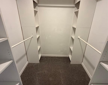 523 Toulouse Drive - Photo Thumbnail 13