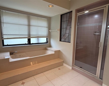 523 Toulouse Drive - Photo Thumbnail 15