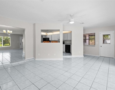 10260 Deerwood Avenue - Photo Thumbnail 11