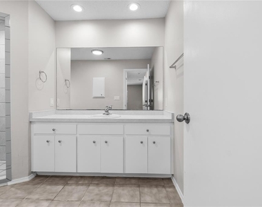 10260 Deerwood Avenue - Photo Thumbnail 19