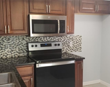 3606 Beneva Road - Photo Thumbnail 2