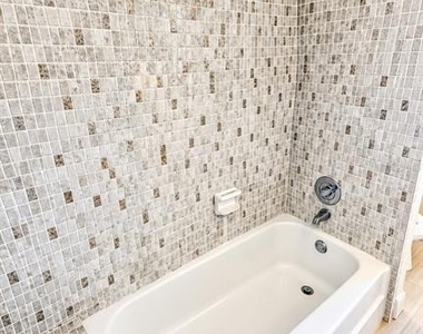6219 Hollywood Boulevard - Photo Thumbnail 23