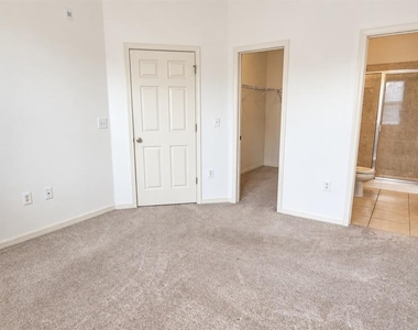3554 Parkridge Circle - Photo Thumbnail 14