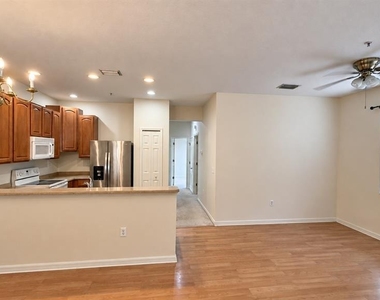 3554 Parkridge Circle - Photo Thumbnail 4