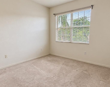 3554 Parkridge Circle - Photo Thumbnail 12