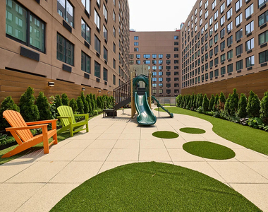 138 Bruckner Boulevard - Photo Thumbnail 14