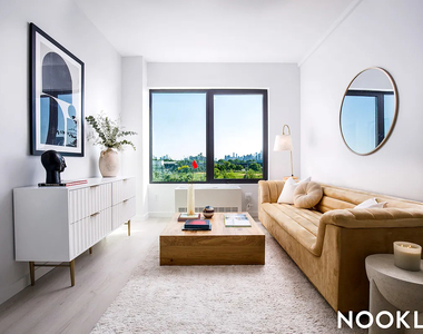 138 Bruckner Boulevard - Photo Thumbnail 2