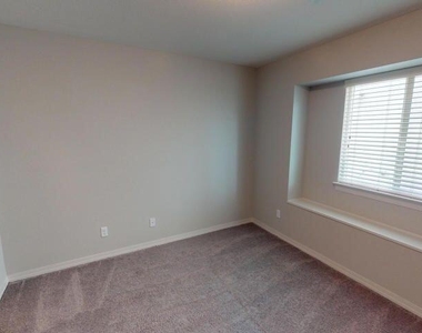 804 Kerconell Road - Photo Thumbnail 12