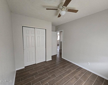 11646 Edward James Avenue - Photo Thumbnail 8