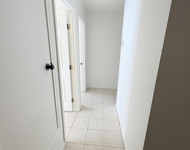 2524 Porter Avenue - Photo Thumbnail 8