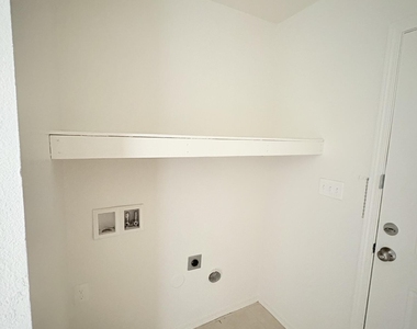 2524 Porter Avenue - Photo Thumbnail 16