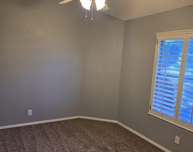 7145 Tierra Taos Drive - Photo Thumbnail 3