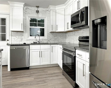 7 Palmer Circle - Photo Thumbnail 10