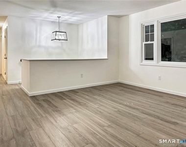 7 Palmer Circle - Photo Thumbnail 4