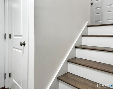 7 Palmer Circle - Photo Thumbnail 24