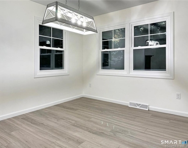 7 Palmer Circle - Photo Thumbnail 6