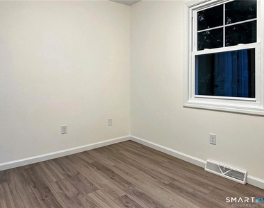 7 Palmer Circle - Photo Thumbnail 16