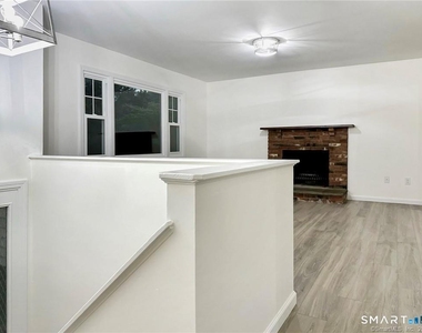 7 Palmer Circle - Photo Thumbnail 2