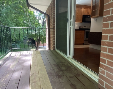 1646 Farmington Avenue - Photo Thumbnail 14