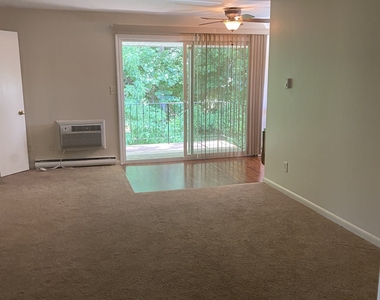 1646 Farmington Avenue - Photo Thumbnail 4