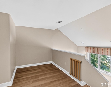 7 Essex Court - Photo Thumbnail 21