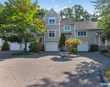 7 Essex Court - Photo Thumbnail 1