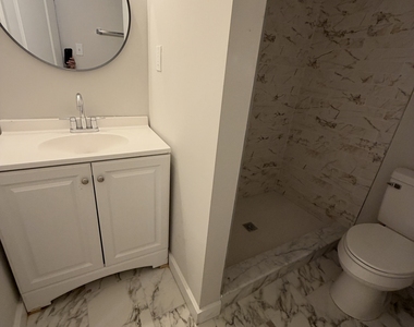 164 Curtis Street - Photo Thumbnail 3