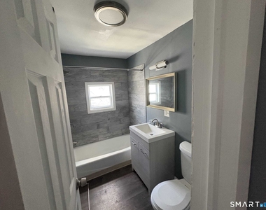 319 Sherman Avenue - Photo Thumbnail 5