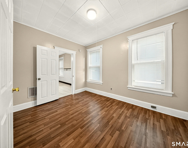166 Dewey Street - Photo Thumbnail 16