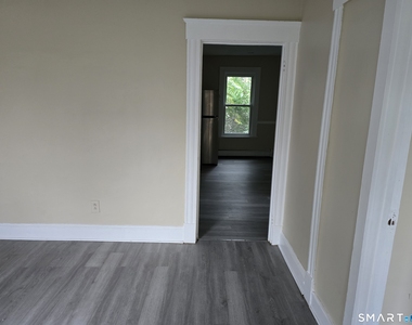 194 North Street - Photo Thumbnail 5
