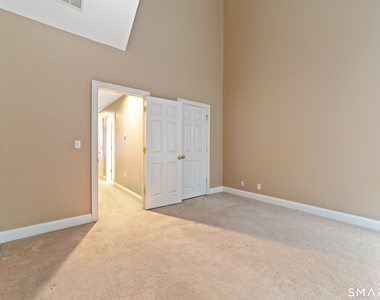 85 Camp Avenue - Photo Thumbnail 22
